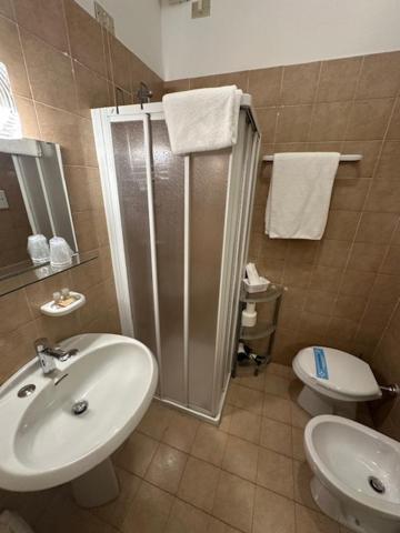 Athos Hotel