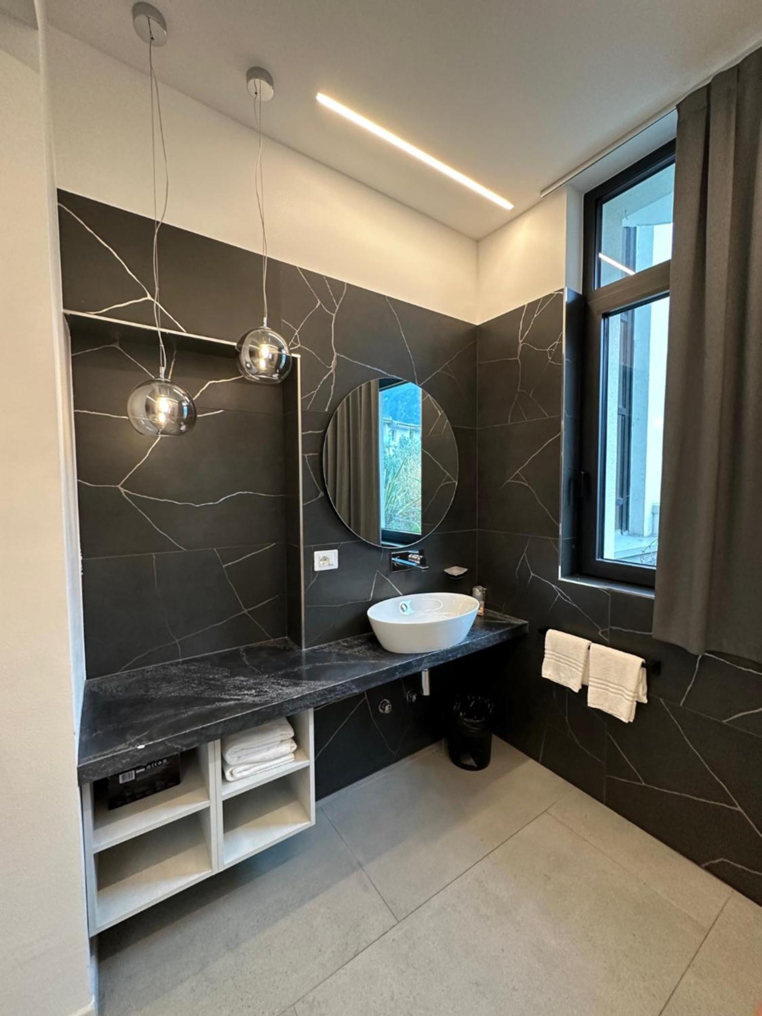 Athos Hotel 3*
